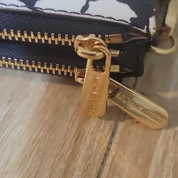 Michael Kors Jet Set Travel Double Zip Wristlet Navy Blue Floral Wallet - Picture 5 of 10